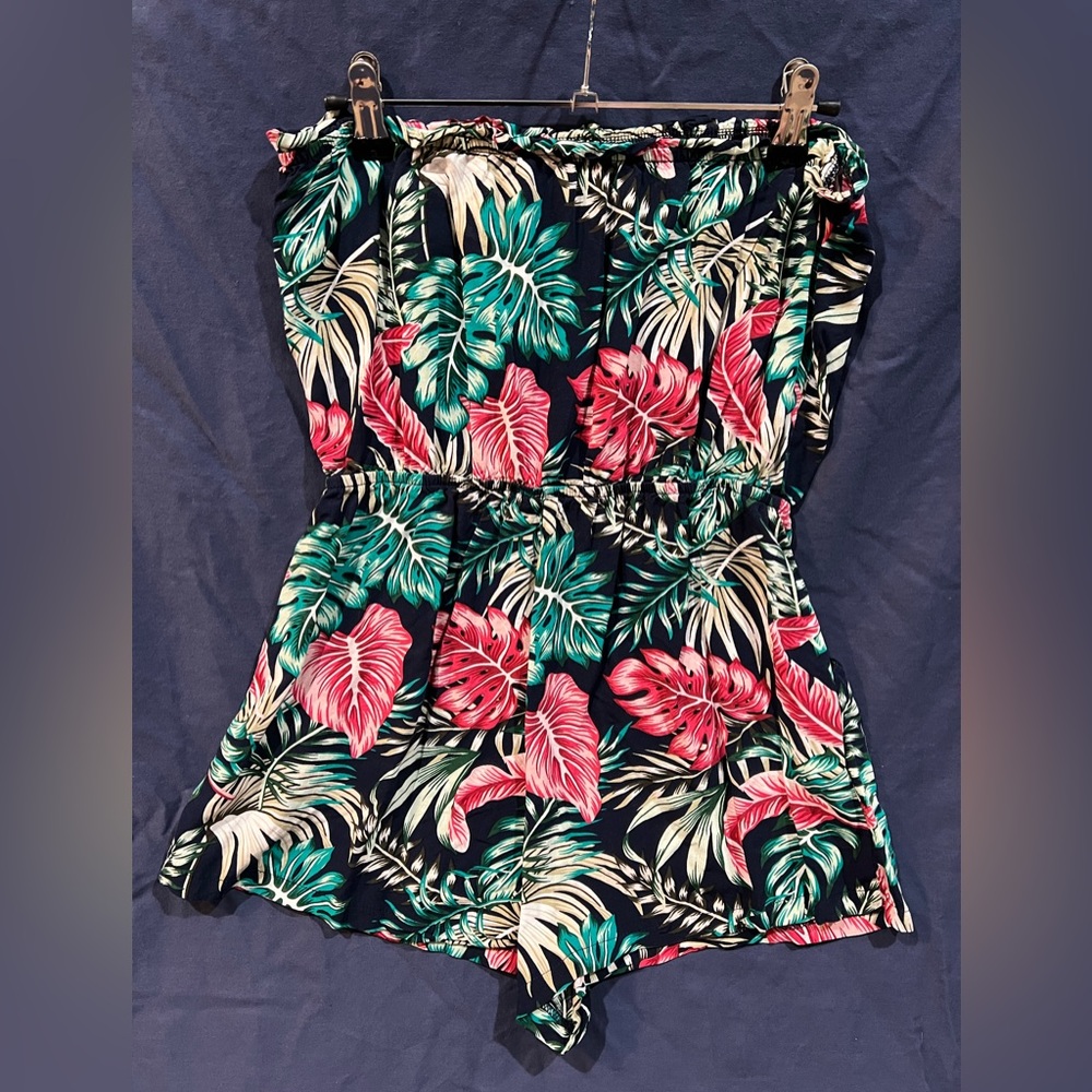 💚🌴CUPSHE Tropical Romper Coverup🌴💚